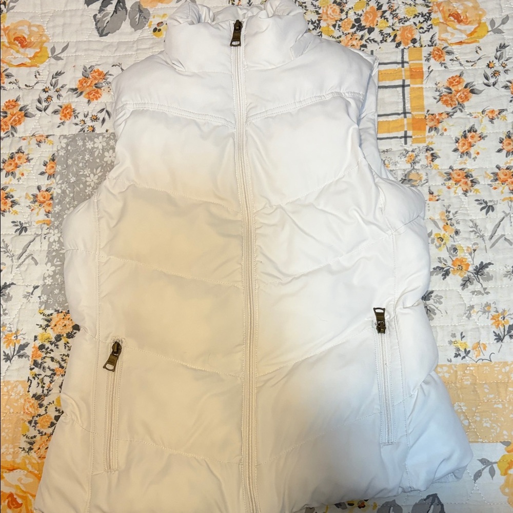 Banana Republic White Puffer Vest